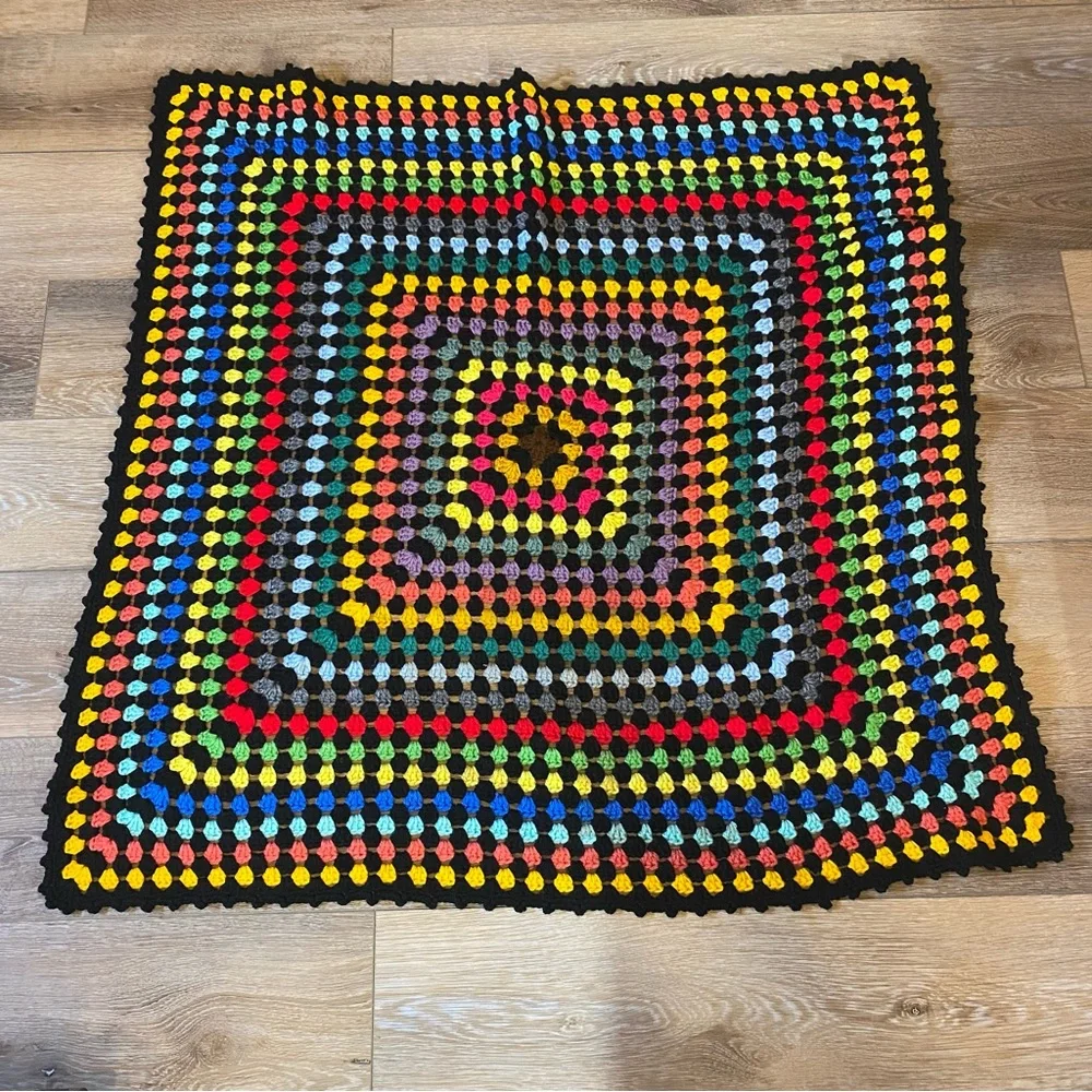 Handmade Multicolor Puff Stitch Crochet Throw Blanket – Concentric Square Patter